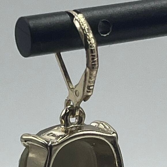 Joan Rivers Classic Collection Glimmer
Green Faceted Lucite‎ Pierced Earrings - Picture 10 of 14